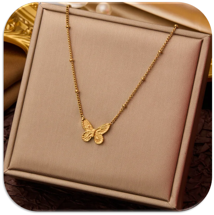 Women's Curb Necklace Three-Dimensional Butterfly and Beads (LFA1111019)