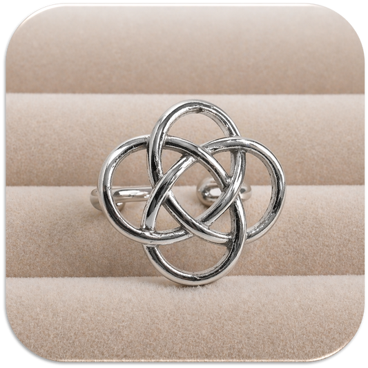 Women’s Silver Ring with Interwoven Loop Design. (LFA1312001)